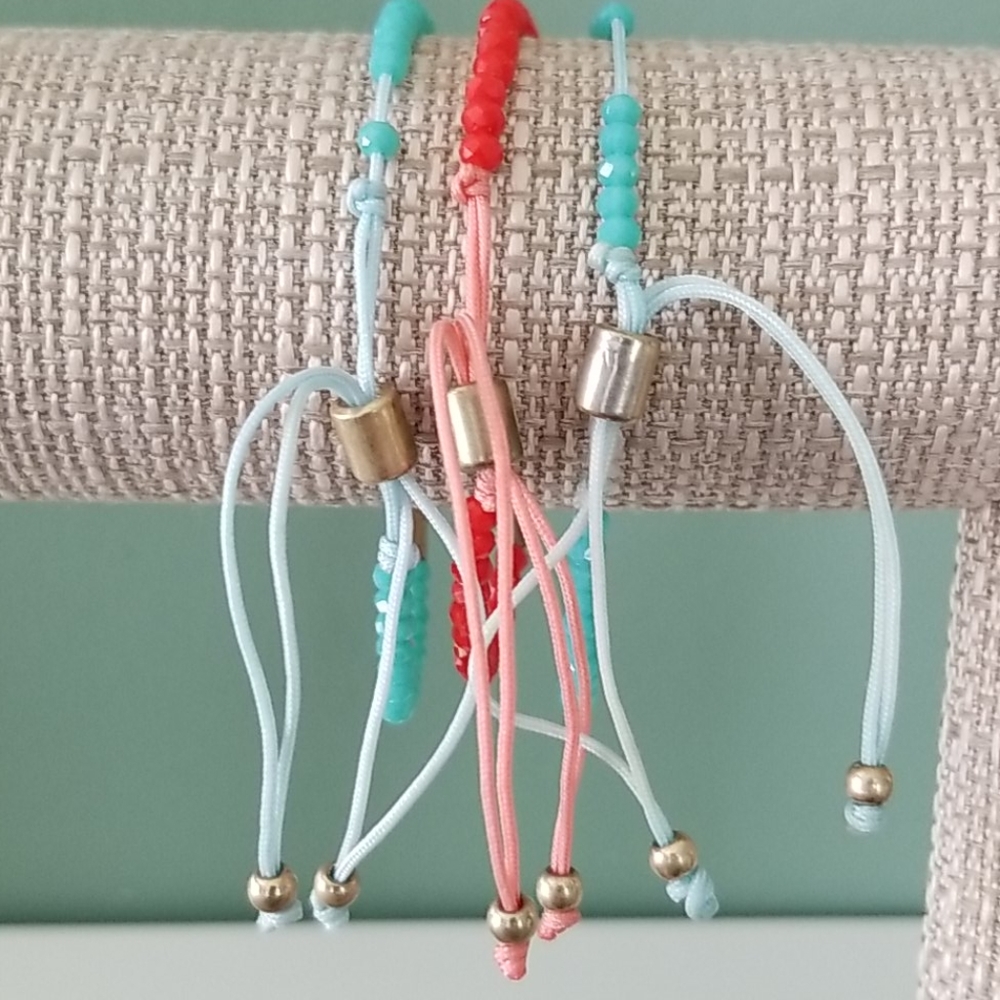 Friendship bracelets - Picture 2 of 3